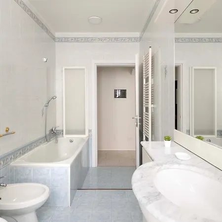 דירה Voyager Apartment, Cozy And Fully Furnished, Top Neighborhood, To Experience The Authentic Milanese Lifestyle, By Houseinmilano מילאנו