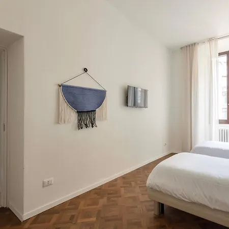 דירה Voyager Apartment, Cozy And Fully Furnished, Top Neighborhood, To Experience The Authentic Milanese Lifestyle, By Houseinmilano *