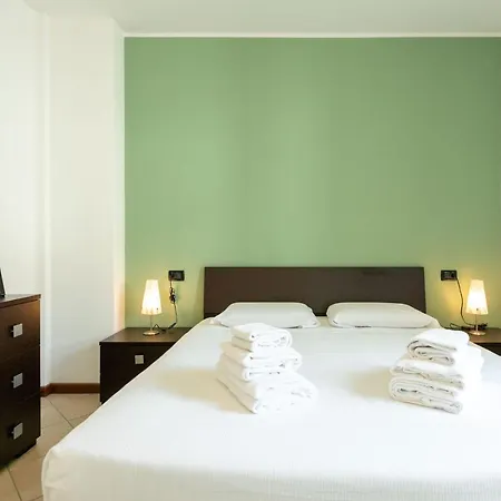 Apartment Futurismo By Halldis *