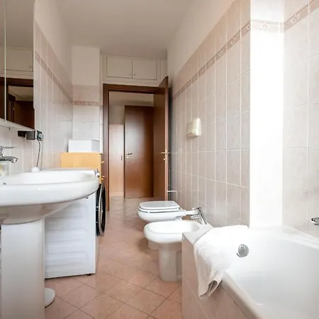 Futurismo By Halldis Apartment *