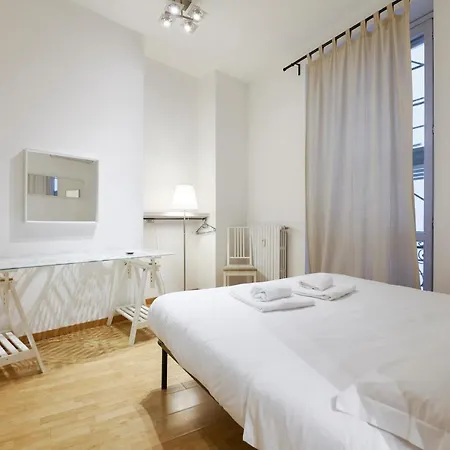 Apartmán Luminoso Con Balcone In Cadorna