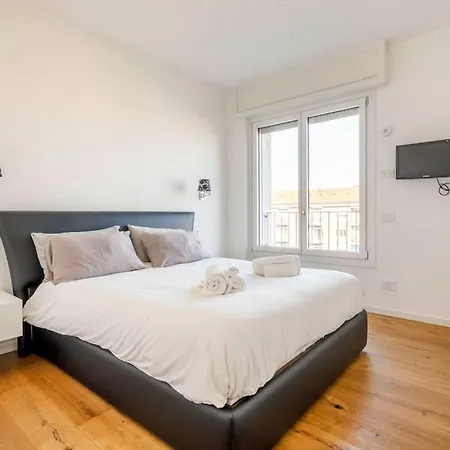 Luvi - Campania Apartment *