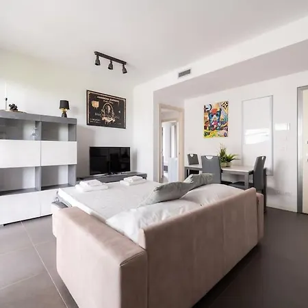 We - Uptown74 Bloom -