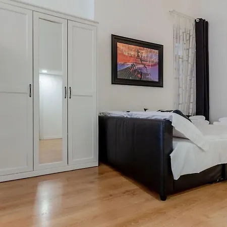 Navigli Loft Self Check-in, Wi-fi & A/c Apartment *