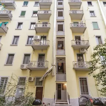 Apartment Duomo 10min ☆☆☆☆☆ Shopping&relax Ac Wifi Balcony *
