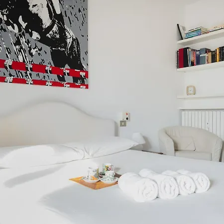 Easylife - Attico 230mq Con Terrazza Area Bocconi Apartment