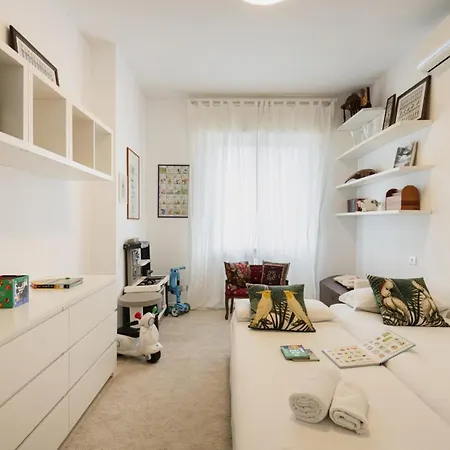 Easylife - Attico 230mq Con Terrazza Area Bocconi Milan