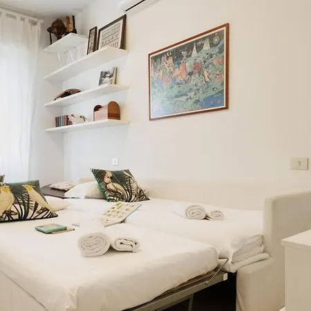 Easylife - Attico 230mq Con Terrazza Area Bocconi Διαμέρισμα *