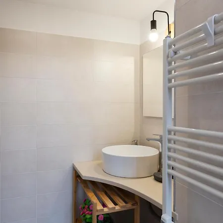 Apartment Mezzofanti - Tre Ponti Milan