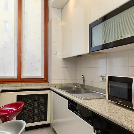 Flat In Citylife Near Metro! Mediolan