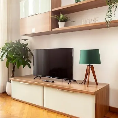 Duomo-san Babila-tribunale Wifi-netflix Apartment
