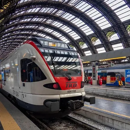 - Stazione Διαμέρισμα *