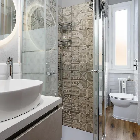 Insubria 8-3dx - Monolocale Cool * ميلان