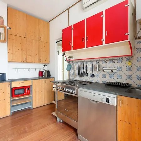 Guesthost - With Huge Terrace- Calvairate District Apartamento *