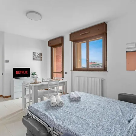 Ar 73 Loreto 2 Minutes From The Metro