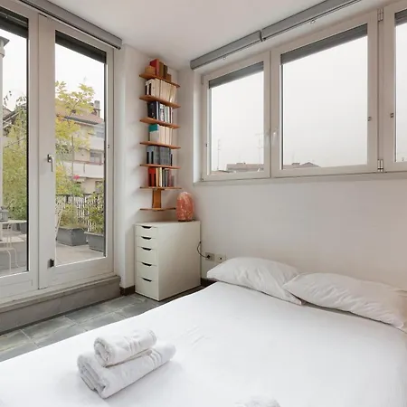 شقة Guesthost - With Huge Terrace- Calvairate District *