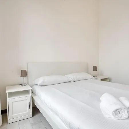 Joivy Wonderful Apt Next To Sforzesco Castle Apartament Mediolan
