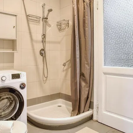 Lejlighed Joivy Wonderful Apt Next To Sforzesco Castle *