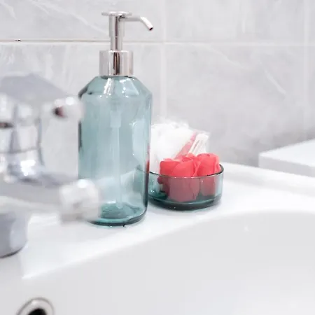 Apartment Mysa - Ampio Quartiere Isola, *