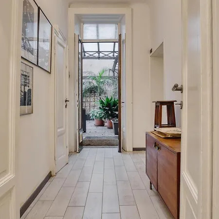 Apartament Joivy Wonderful Apt Next To Sforzesco Castle *