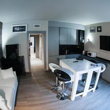 דירה Bubi House Moscova מילאנו