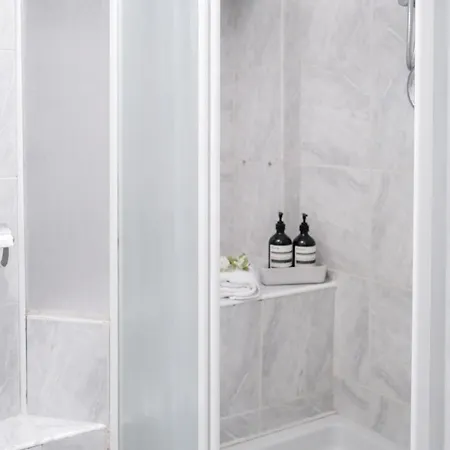 Mysa - Ampio Quartiere Isola, * Milan