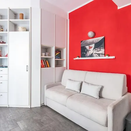 Ai Fiordalisi - - By Host4u *