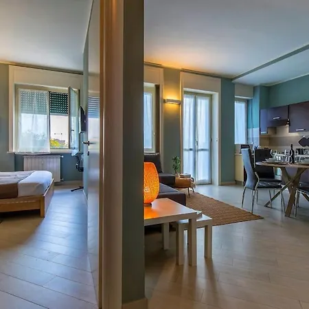 Charmy & Cozy Panoramic Flat 50m From M4 Stop *