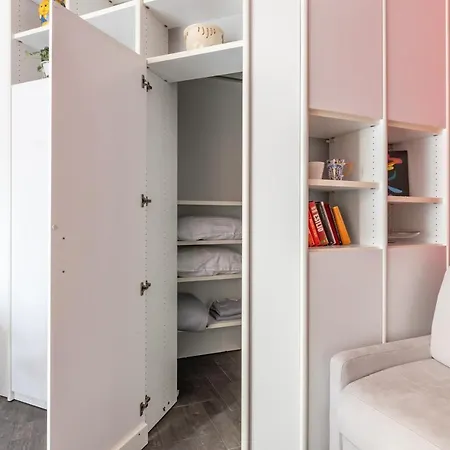 Ai Fiordalisi - - By Host4u