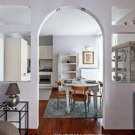 Appartamento Casa Felicita - Chinatown Garibaldi Fs - By Host4u *