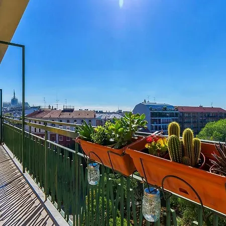 Sunny & Updated Flat With Panoramic View 50m From M4 Stop * ميلان