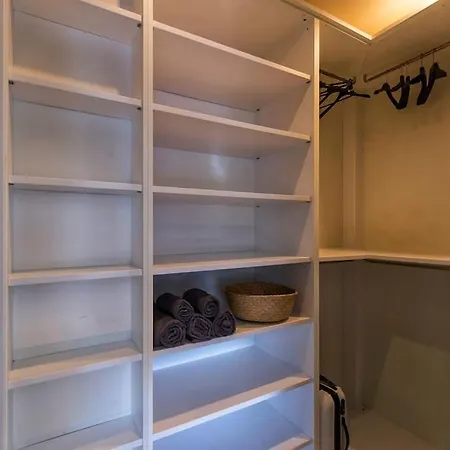 Charmy & Cozy Panoramic Flat 50m From M4 Stop Milán