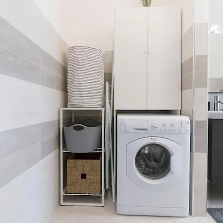 Charmy & Cozy Panoramic Flat 50m From M4 Stop Lägenhet Milano