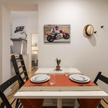 Easylife - - Mincio 30 D - Corvetto Apartamento *