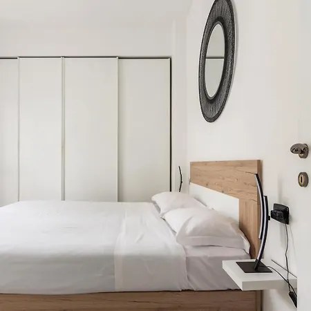 Nuovo Vicino Fondazione Prada Apartament Mediolan