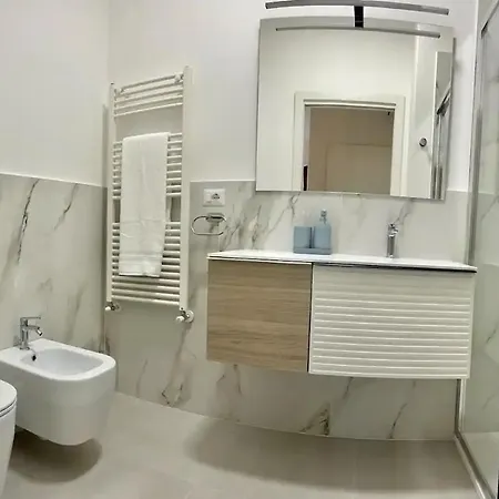 Luxury 2 Bedroom Apartament, Close To San Siro, Fiera&10 Min Metro To Duomo Apartamento Milán