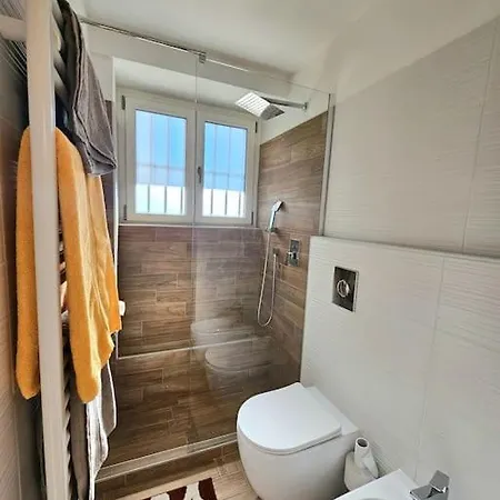 Apartment Grazioso Bilocale Ristrutturato Vicino Stazione/metro *