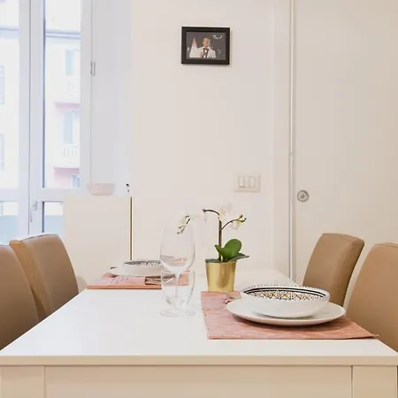Appartement Easylife - Gemma Di Stile In Zona Bocconi Milaan