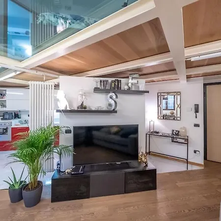 Pvr Apartment
