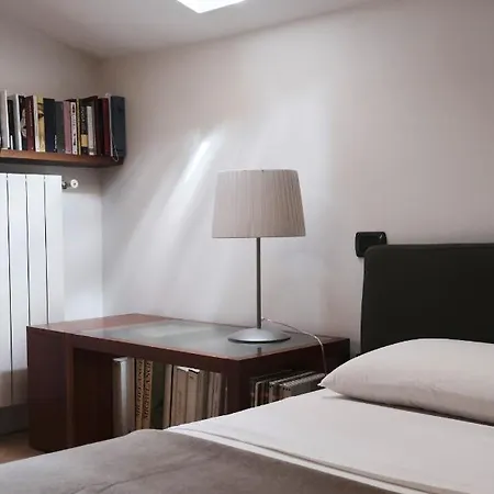 Apartment Comecasa Fashionable Attic *