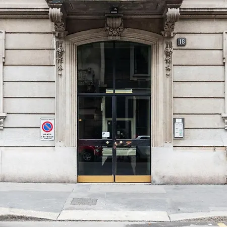 Apartment Elegante E Ampio Bilocale Vicino Stazione