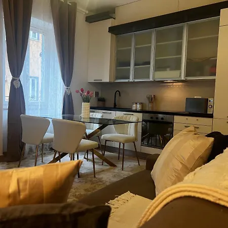 Regina In Bocconi Appartement *