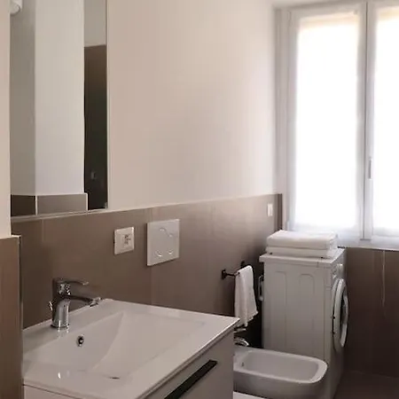 Daire Bilocale Metro 4 Blu Frattini - Airport Linate *