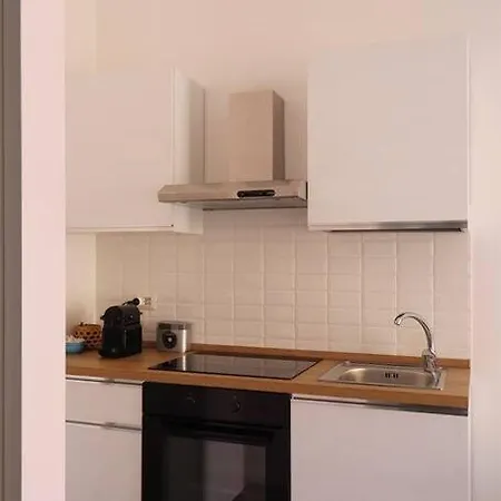 Bilocale Metro 4 Blu Frattini - Airport Linate Daire *