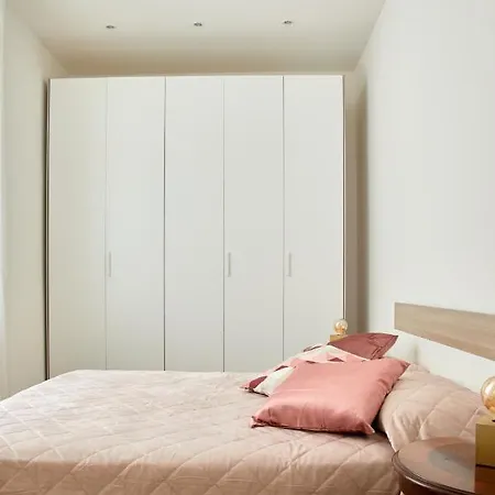 Apartament Xenia - In Fondazione Prada *