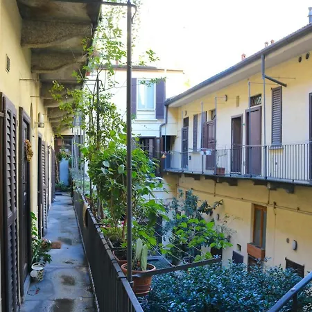 Charming In The Navigli District - 4 People *