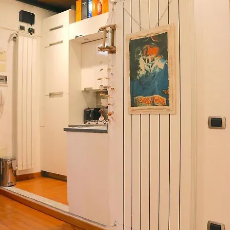 Charming In The Navigli District - 4 People