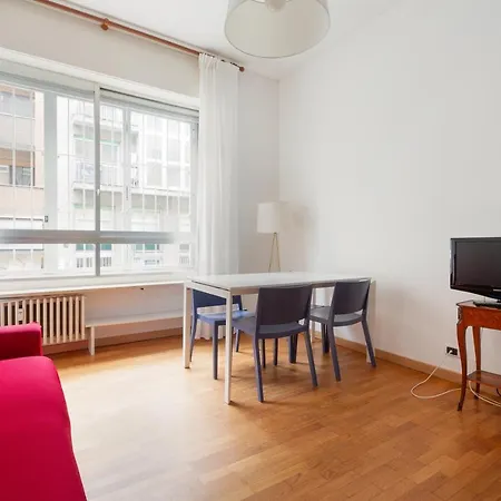 Guesthost - Buonarroti Bright Apartmán