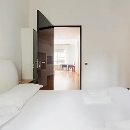 Guesthost - Buonarroti Bright * Milán