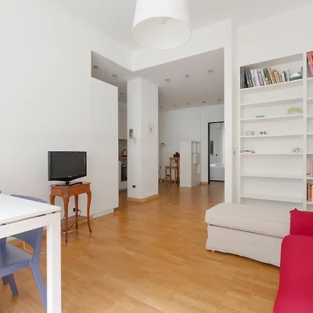 Guesthost - Buonarroti Bright * Milán